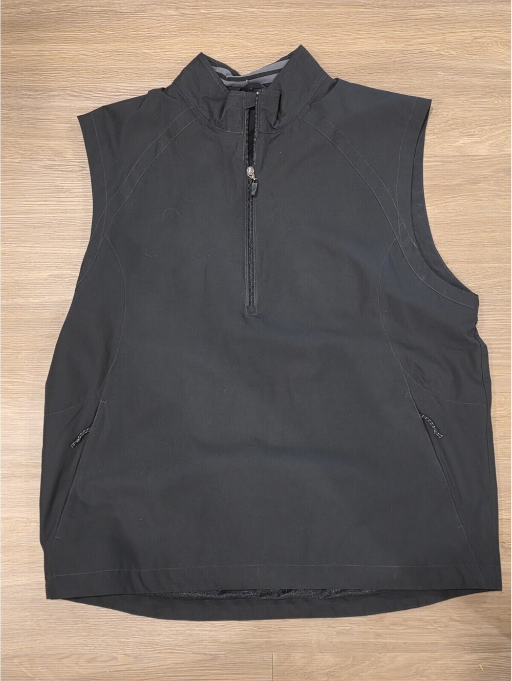 Cutter & Buck CB WeatherTec Mens XL Black 1/4 Zip Golf Windbreaker Vest